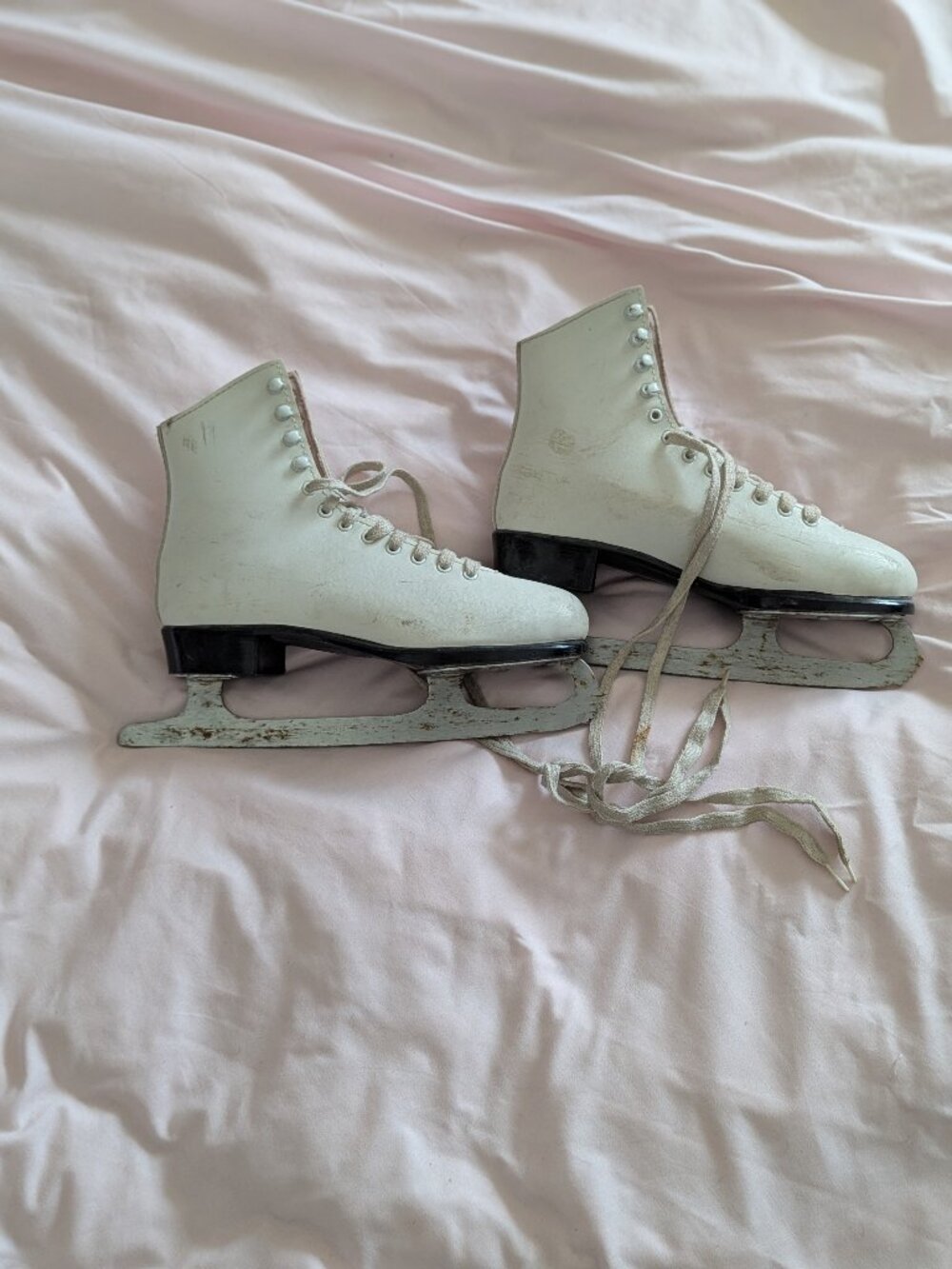 Lange White Galaxy Figure Ice Skates Size 7